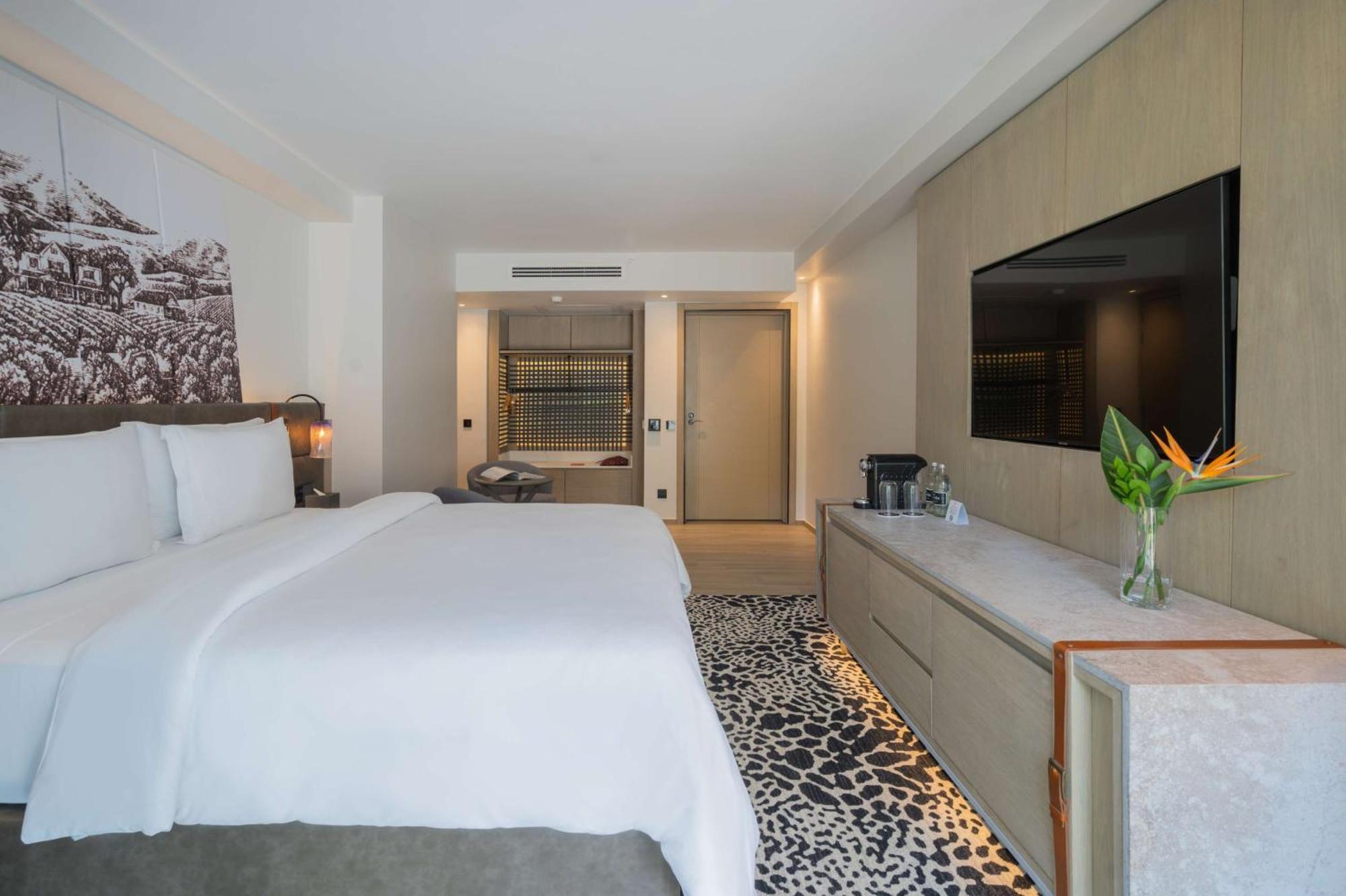 Kwetu Nairobi, Curio Collection By Hilton Hotel Exterior photo