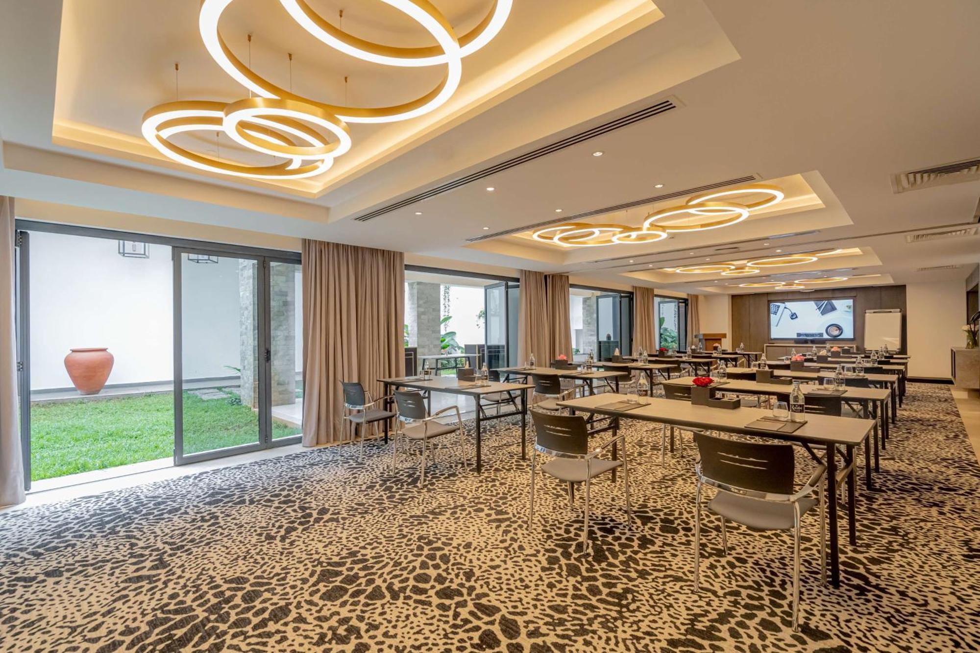 Kwetu Nairobi, Curio Collection By Hilton Hotel Exterior photo